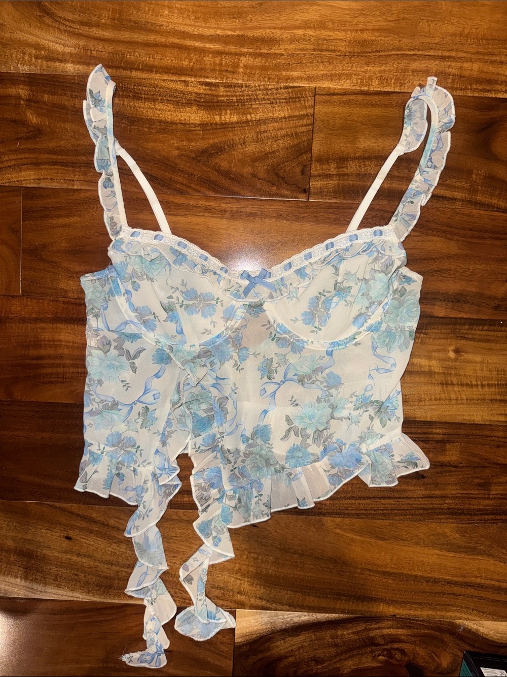 Edikted floral tank size medium - Picture 1 of 2